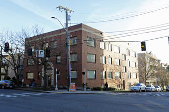 Betty May Apartments in Seattle, WA - Building Photo - Building Photo