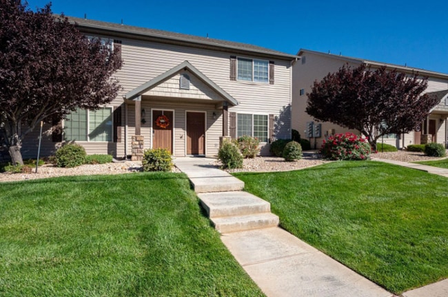 property at 370 1425 N St