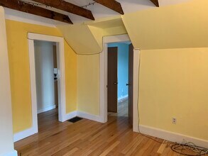 56 Echo St, Unit 2 in Malden, MA - Building Photo - Building Photo