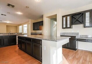 9055 Danesbury Ct in Las Vegas, NV - Building Photo - Building Photo