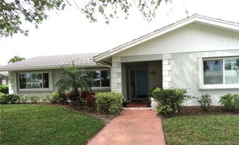 1843 SE Granada Ln in Stuart, FL - Building Photo