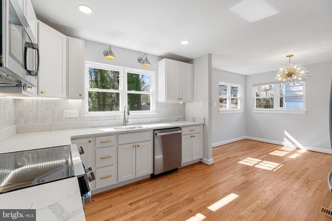 739 Warren Dr in Annapolis, MD - Building Photo - Building Photo