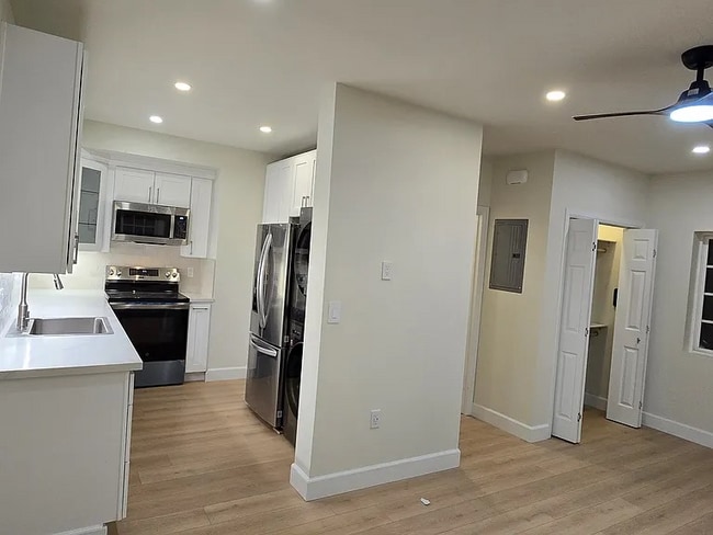 21214 Merridy St in Los Angeles, CA - Building Photo - Building Photo