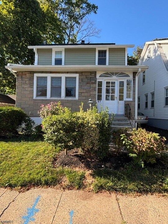57 Menzel Ave in Maplewood, NJ - Building Photo