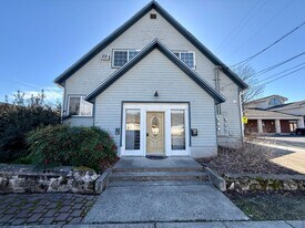 407 Sycamore St in Clarkston, WA - Building Photo