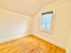 218 St John St in Fredericton, NB - Building Photo - Building Photo