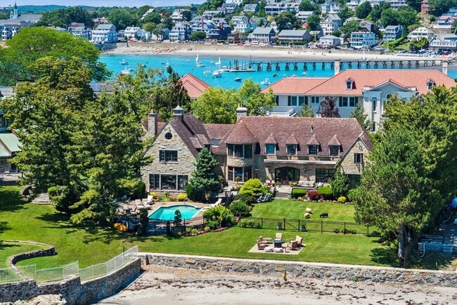 2 Lincoln House Point in Swampscott, MA - Building Photo - Building Photo
