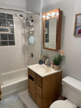 3059 N Leavitt St, Unit 2R in Chicago, IL - Building Photo - Building Photo