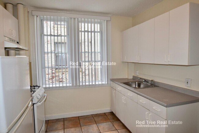 property at 5 Barrows St