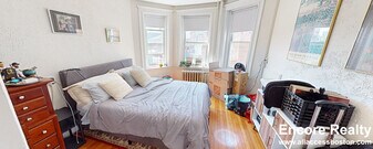 52 Charlesgate E in Boston, MA - Building Photo