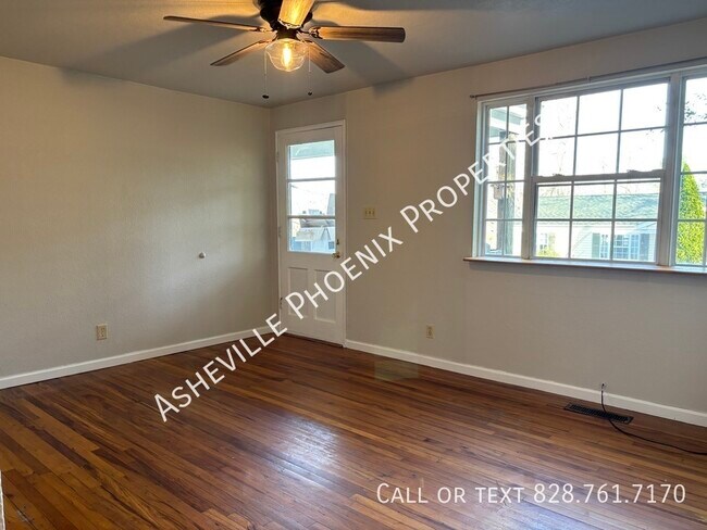 15 Ezelle St-Unit -C in Asheville, NC - Building Photo - Building Photo