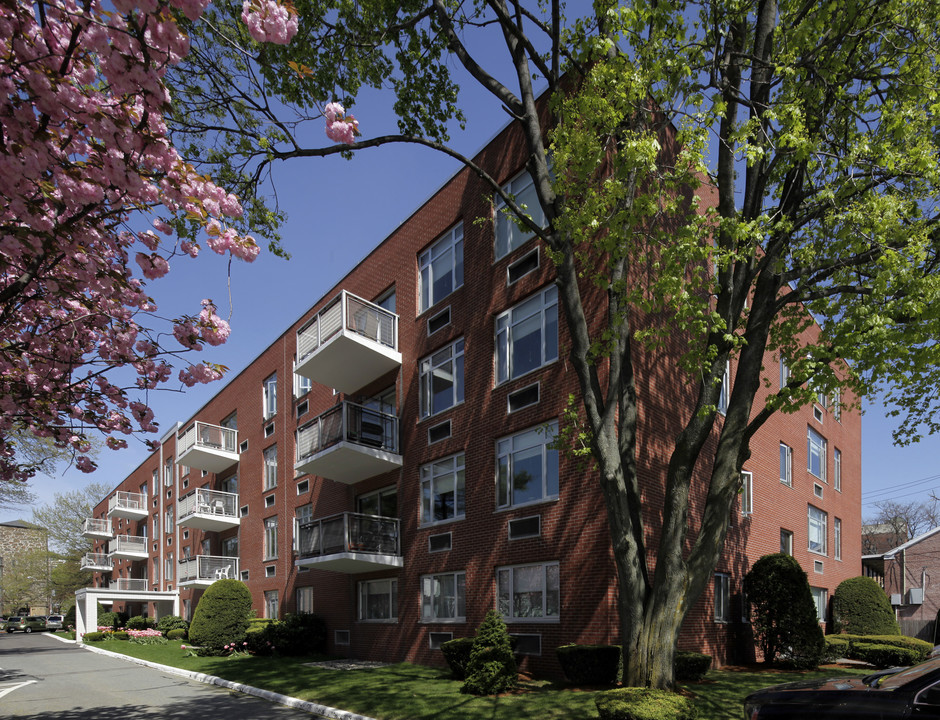 Vernon Towers in Brookline, MA - Building Photo