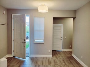 2482 Foggy Creek Cir in Clearwater, FL - Building Photo - Building Photo