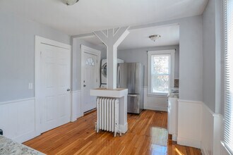 33 Evergreen Ave in Hamden, CT - Building Photo - Building Photo