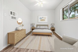 Flower Hill Apartments in Colorado Springs, CO - Building Photo