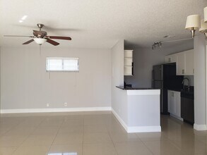 25 Crossings Cir in Boynton Beach, FL - Building Photo - Building Photo