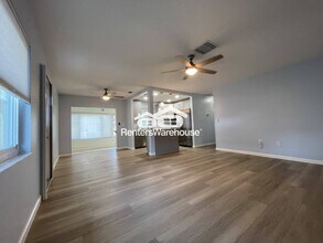 110 Gloucester Blvd in Sun City Center, FL - Foto de edificio - Building Photo