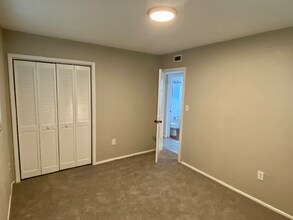 2932 N Orange Ave in Sarasota, FL - Building Photo - Building Photo