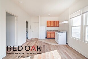 537 S Kenmore Ave in Los Angeles, CA - Building Photo