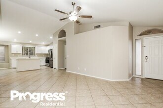 20015 N 22nd Pl in Phoenix, AZ - Foto de edificio - Building Photo