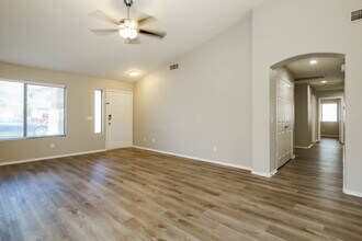 10355 W Sunflower Pl in Avondale, AZ - Building Photo - Building Photo