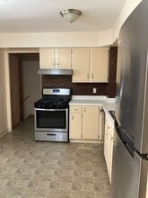 663 Allison Dr in Richmond Heights, OH - Building Photo - Building Photo