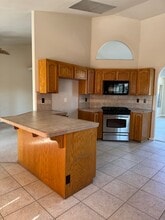 2837 Howard Dr in Redding, CA - Building Photo - Building Photo