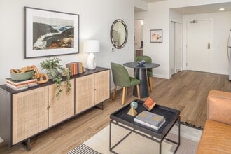 The Overland in Tigard, OR - Foto de edificio - Building Photo