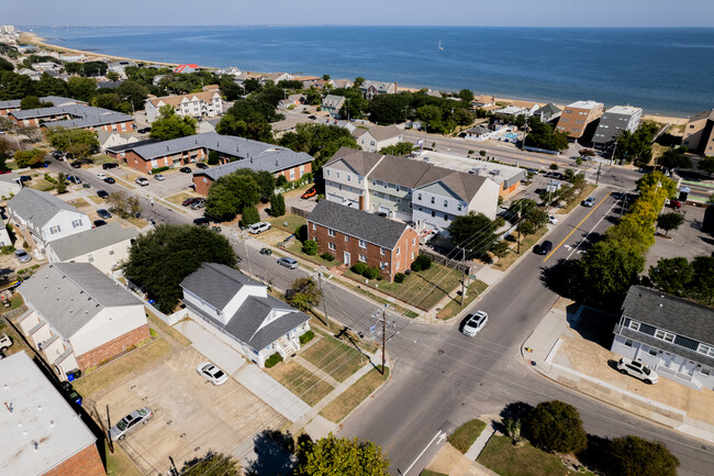 9637 Cape View Ave in Norfolk, VA - Building Photo - Building Photo