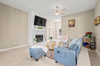6719 Woodland Oaks in Magnolia, TX - Building Photo - Building Photo