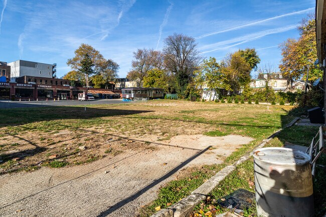 113 W Berkley St in Philadelphia, PA - Building Photo - Building Photo