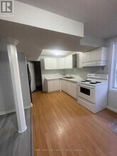 12 Blake Ct in Ajax, ON - Building Photo - Building Photo