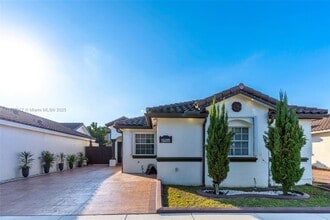 9532 SW 154th Pl in Miami, FL - Building Photo - Building Photo