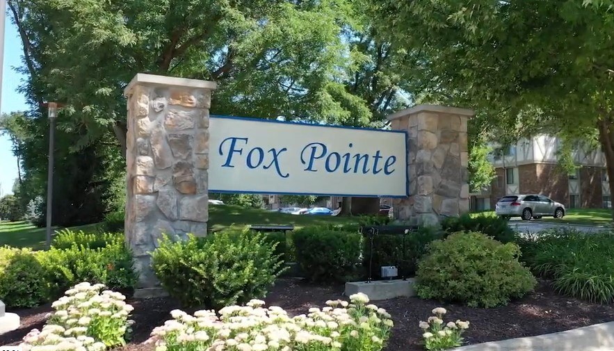 Fox Pointe Apartments in East Moline, IL - Foto de edificio