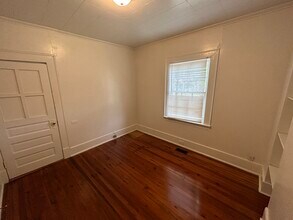 1300 Green St in Durham, NC - Building Photo - Building Photo