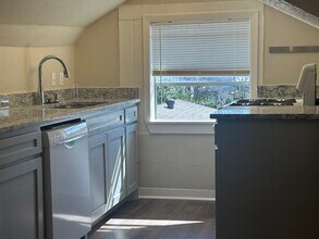 5208 East Side Ave, Unit #2 in Dallas, TX - Building Photo - Building Photo