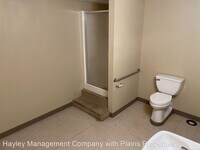 410 Simmons St photo'