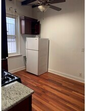 820 South St, Unit APT2R in Philadelphia, PA - Foto de edificio - Building Photo