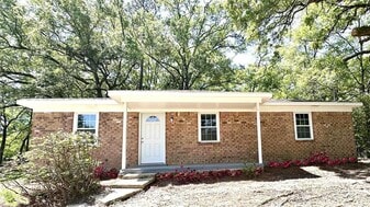 5318 Knollwood Ct in Mobile, AL - Building Photo