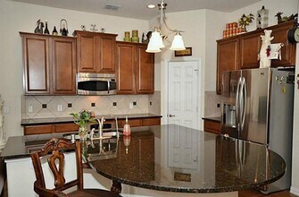 8700 Iron Horse Dr in Irving, TX - Building Photo - Building Photo