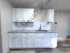 8418 Jackson Ave in Warren, MI - Building Photo - Building Photo
