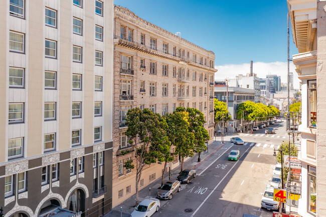 Warrington Apartments in San Francisco, CA - Foto de edificio - Building Photo