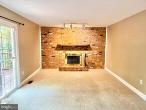 15407 Skyline Dr in Montclair, VA - Building Photo - Building Photo