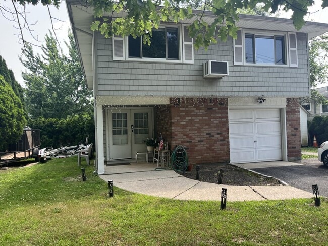 property at 212 Bellerose Ave