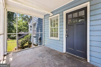 4150 Hanes Dr in Decatur, GA - Building Photo - Building Photo