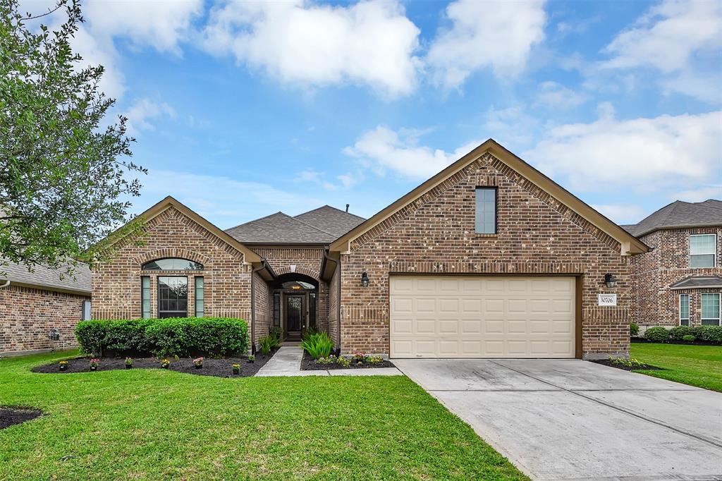 30706 Howes Drive in Spring, TX - Building Photo