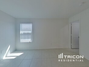3100 Helix Bay Dr in Crandall, TX - Building Photo - Building Photo