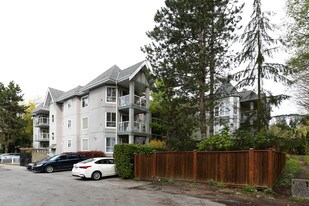 The Gables in North Vancouver, BC - Building Photo
