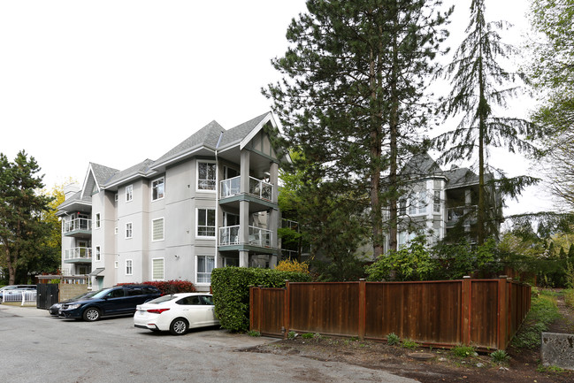 The Gables in North Vancouver, BC - Building Photo - Primary Photo