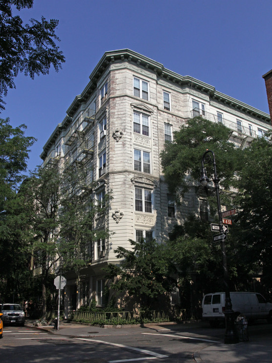 53-59 Perry St in New York, NY - Foto de edificio